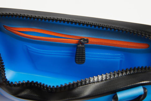 UGO Phone Pack: The Waterproof Phone Case that Floats!  Blue
